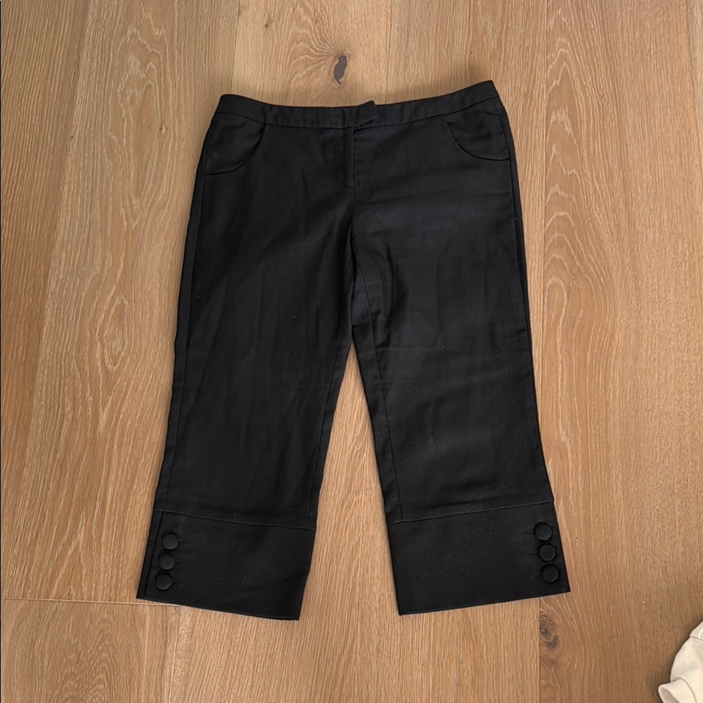 Elegant Black Capris